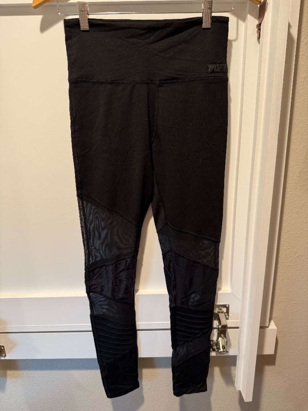 PINK Victoria’s Secret Ultimate Black Mesh Moto Leggings Size Small